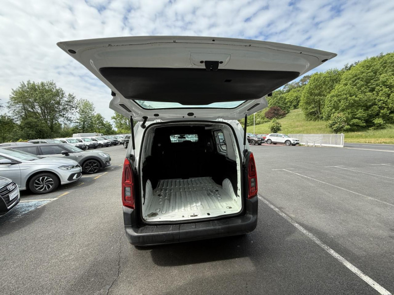 Photo 24 de l'offre de CITROEN BERLINGO 1.5 BLUEHDI - 75  III FOURGON FOURGON M WORKER 1000 KG PHASE 1 à 9990€ chez Triplo auto