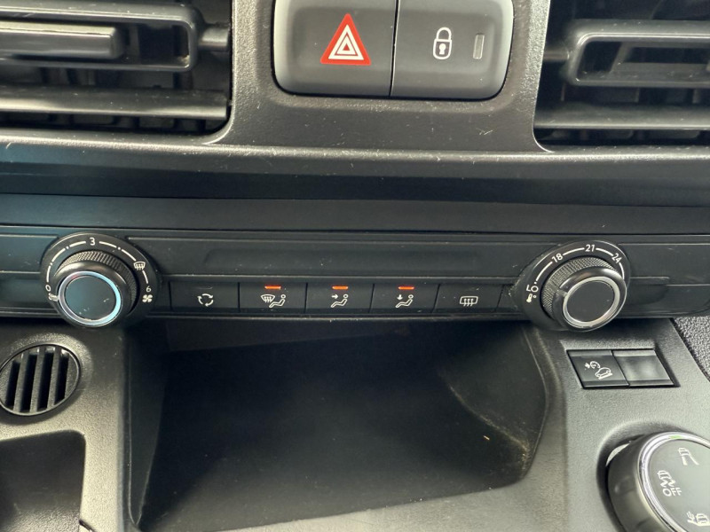 Photo 18 de l'offre de CITROEN BERLINGO 1.5 BLUEHDI - 75  III FOURGON FOURGON M WORKER 1000 KG PHASE 1 à 9990€ chez Triplo auto