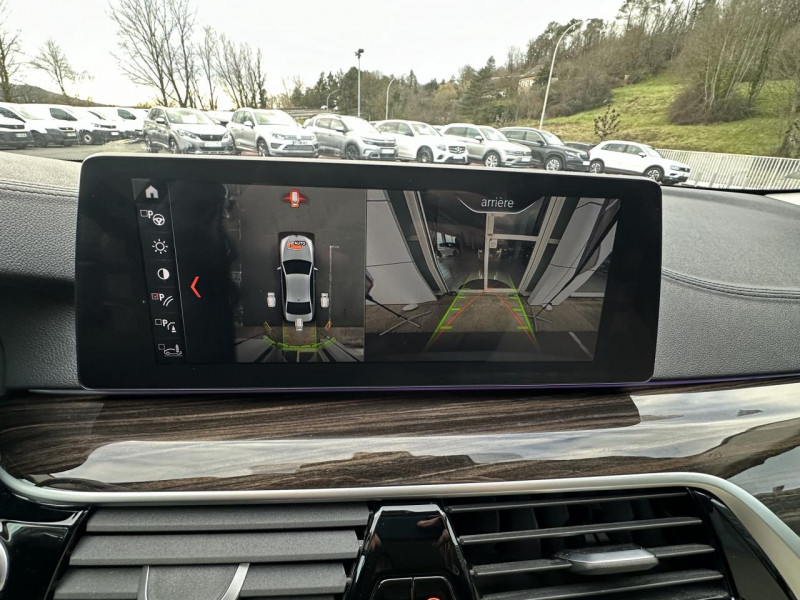 Photo 21 de l'offre de BMW SERIE 5 520D - BVA STEPTRONIC  G30 F90 SUIVI BMW LUXURY  - GPS   CAMERA AR à 23490€ chez Triplo auto