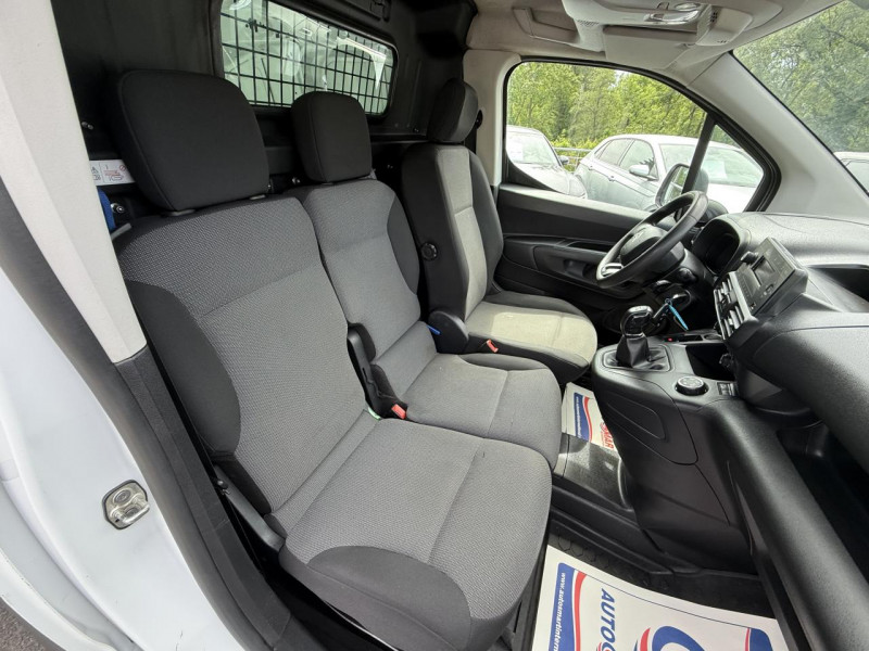 Photo 13 de l'offre de CITROEN BERLINGO 1.5 BLUEHDI - 75  III FOURGON FOURGON M WORKER 1000 KG PHASE 1 à 9990€ chez Triplo auto
