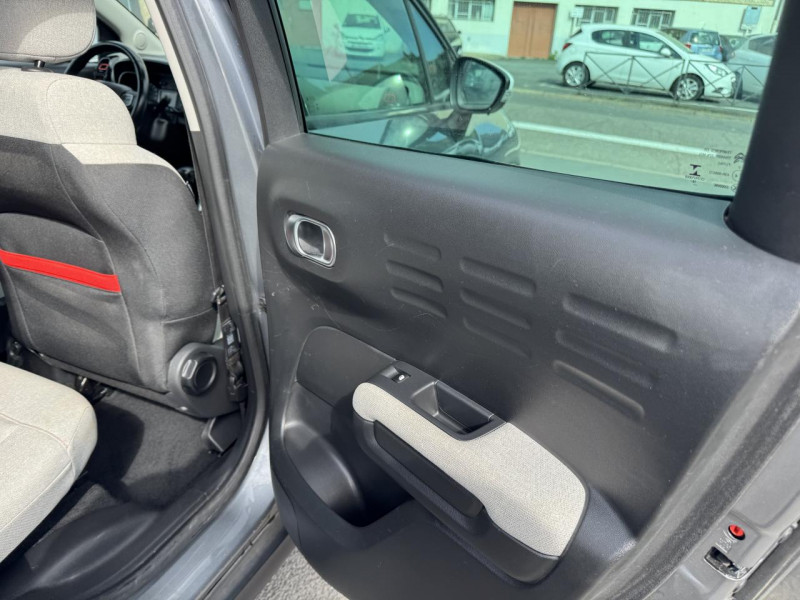 Photo 14 de l'offre de CITROEN C3 AIRCROSS 1.5 BLUEHDI - 100 S&S SHINE GPS   RADAR AR   CLIM à 10990€ chez Triplo auto