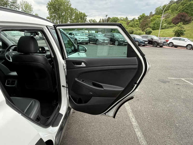 Photo 34 de l'offre de HYUNDAI TUCSON 1.6 CRDI - 136 - BV DCT-7   TOIT OUVRANT   GPS   CAMéRA AR à 19490€ chez Triplo auto