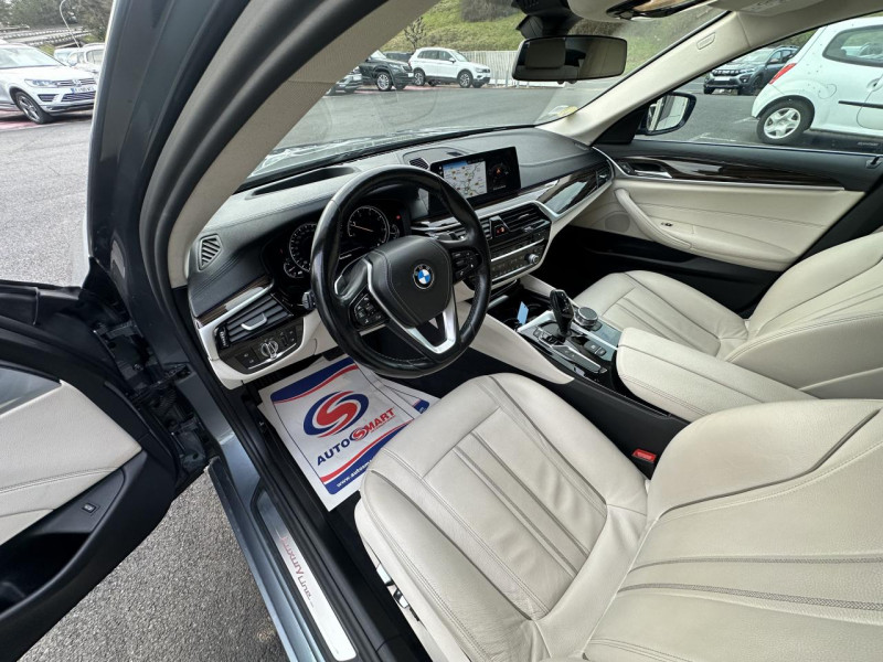 Photo 10 de l'offre de BMW SERIE 5 520D - BVA STEPTRONIC  G30 F90 SUIVI BMW LUXURY  - GPS   CAMERA AR à 23490€ chez Triplo auto