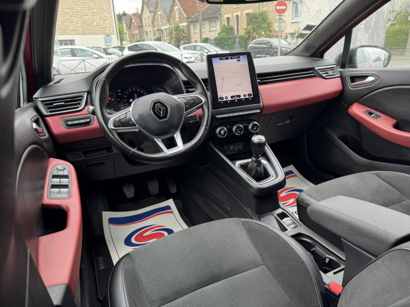 Photo 20 de l'offre de RENAULT CLIO 1.0 TCE - 100 INTENS GPS   CAMERA AR   CLIM à 12490€ chez Triplo auto