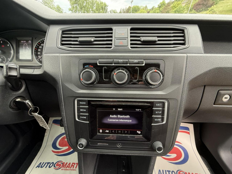 Photo 16 de l'offre de VOLKSWAGEN CADDY VAN 2.0 TDI - 75 FOURGON CONCEPTLINE TVA RECUPERABLE   ATTELAGE   RADAR AR à 13990€ chez Triplo auto
