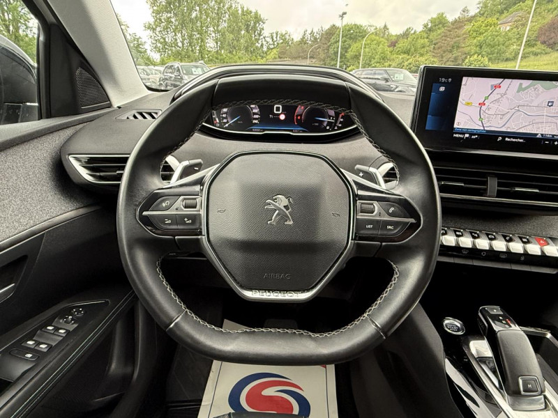 Photo 20 de l'offre de PEUGEOT 3008  1.5 BLUEHDI S&S - 130 - BV EAT8  ALLURE PACK GPS   CAMERA AR   CARPLAY à 19990€ chez Triplo auto