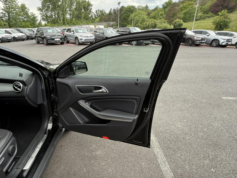 Photo 32 de l'offre de MERCEDES-BENZ GLA 180 CDI  - BM SENSATION GPS   CAMERA AR   CLIM à 15990€ chez Triplo auto