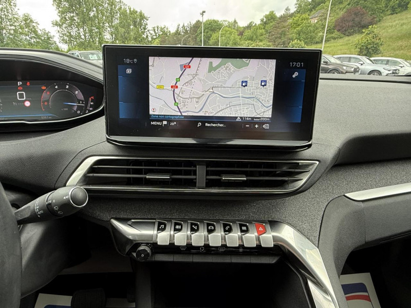 Photo 18 de l'offre de PEUGEOT 3008  1.5 BLUEHDI S&S - 130 - BV EAT8  ALLURE PACK GPS   CAMERA AR   CARPLAY à 19990€ chez Triplo auto