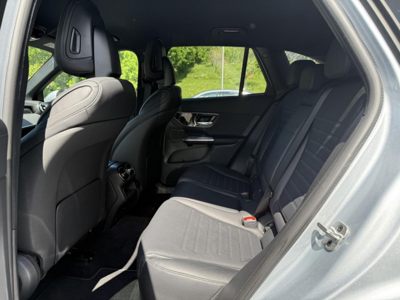 Photo 10 de l'offre de MERCEDES-BENZ GLC 300 E - BVA 9G-TRONIC  - BM X254 AMG LINE 4-MATIC   GPS   CAMéRA AR   ATTELAGE  à 59990€ chez Triplo auto