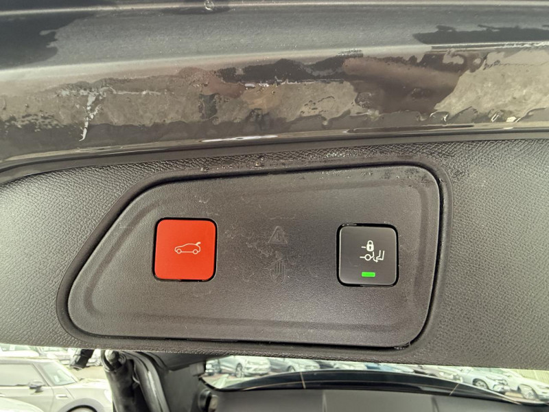 Photo 13 de l'offre de PEUGEOT 3008  1.5 BLUEHDI S&S - 130 - BV EAT8  ALLURE PACK GPS   CAMERA AR   CARPLAY à 19990€ chez Triplo auto