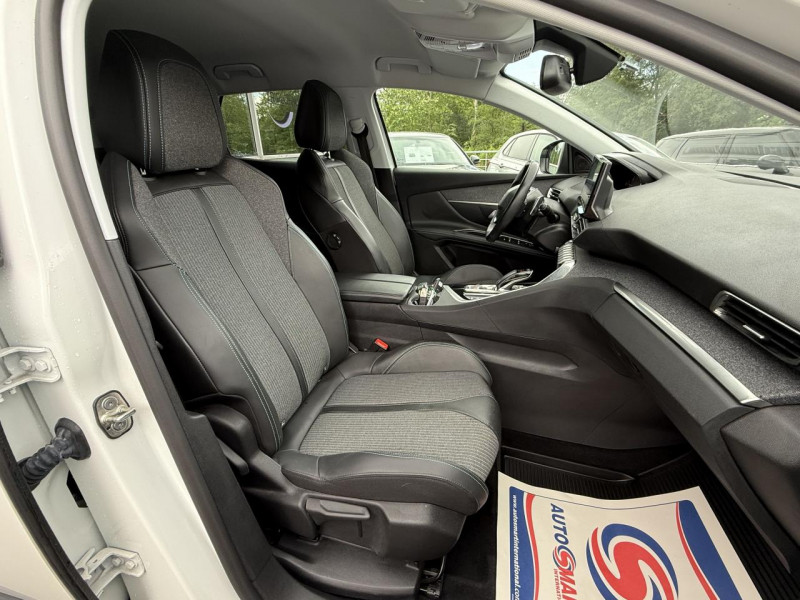 Photo 15 de l'offre de PEUGEOT 3008  1.5 BLUEHDI S&S - 130 - BV EAT8  ALLURE PACK GPS   CAMERA AR   CARPLAY à 19990€ chez Triplo auto