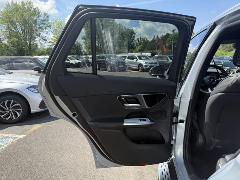 Photo 29 de l'offre de MERCEDES-BENZ GLC 300 E - BVA 9G-TRONIC  - BM X254 AMG LINE 4-MATIC   GPS   CAMéRA AR   ATTELAGE  à 59990€ chez Triplo auto