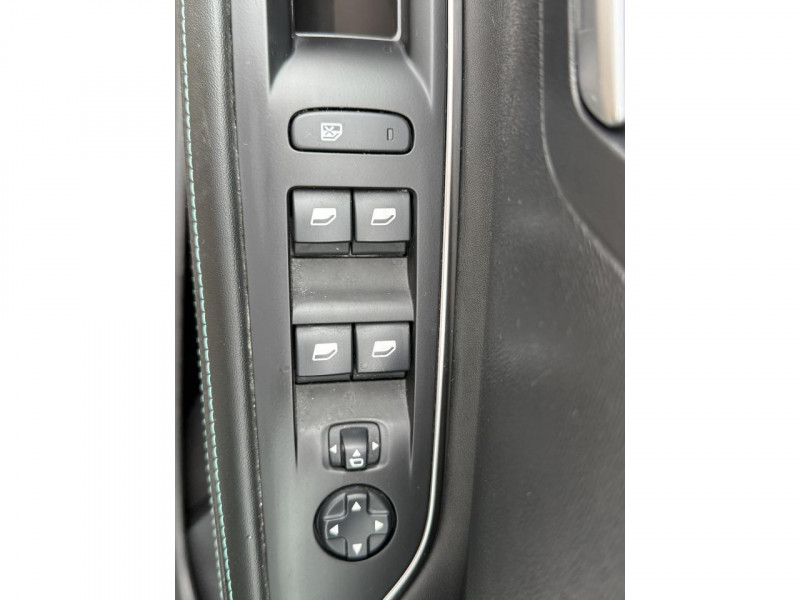 Photo 32 de l'offre de PEUGEOT 3008  1.5 BLUEHDI S&S - 130 - BV EAT8  ALLURE PACK GPS   CAMERA AR   CARPLAY à 19990€ chez Triplo auto