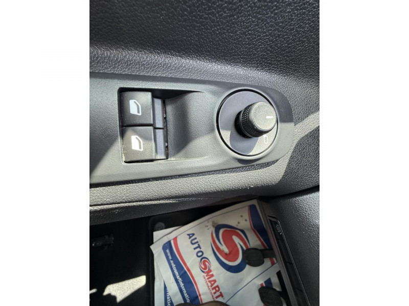 Photo 26 de l'offre de PEUGEOT RIFTER STANDARD 1.5 BLUEHDI S&S - 100  STYLE GPS   RADAR AR   CARPLAY   CLIM à 17990€ chez Triplo auto
