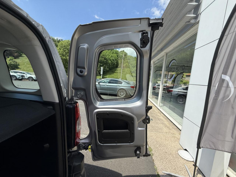 Photo 30 de l'offre de PEUGEOT RIFTER STANDARD 1.5 BLUEHDI S&S - 100  STYLE GPS   RADAR AR   CARPLAY   CLIM à 17990€ chez Triplo auto