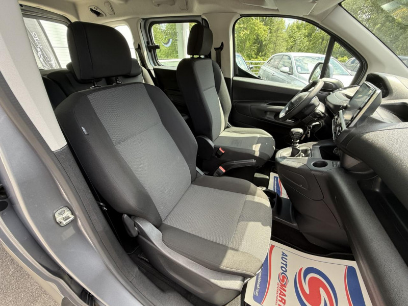 Photo 14 de l'offre de PEUGEOT RIFTER STANDARD 1.5 BLUEHDI S&S - 100  STYLE GPS   RADAR AR   CARPLAY   CLIM à 17990€ chez Triplo auto