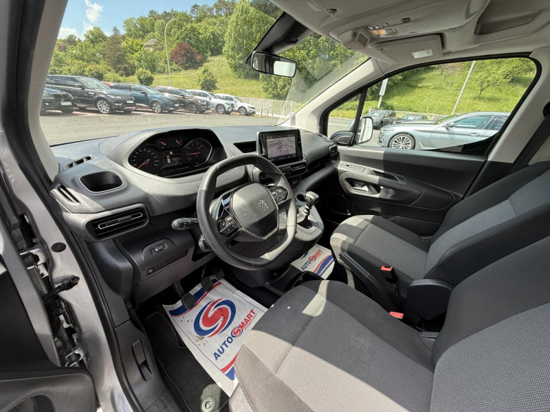 Photo 9 de l'offre de PEUGEOT RIFTER STANDARD 1.5 BLUEHDI S&S - 100  STYLE GPS   RADAR AR   CARPLAY   CLIM à 17990€ chez Triplo auto