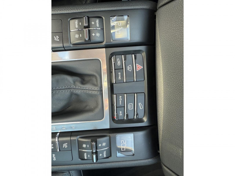 Photo 24 de l'offre de PORSCHE MACAN 3.0 V6 TDI - BV PDK - CAMERA AR   TOIT OUVRANT   GPS à 35990€ chez Triplo auto