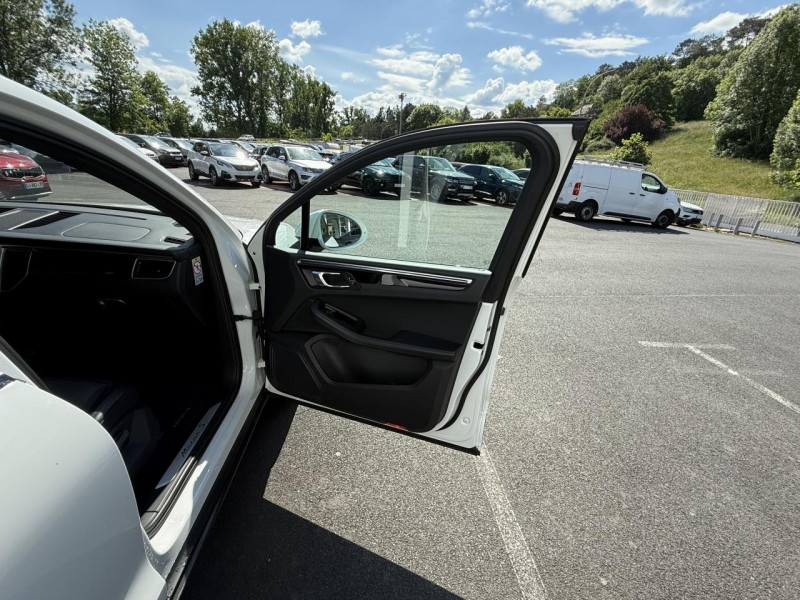 Photo 34 de l'offre de PORSCHE MACAN 3.0 V6 TDI - BV PDK - CAMERA AR   TOIT OUVRANT   GPS à 35990€ chez Triplo auto