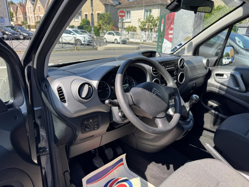 Photo 22 de l'offre de CITROEN BERLINGO 1.6 BLUEHDI - 100  COMBI XTR   ATTELAGE   RADAR AR à 13990€ chez Triplo auto