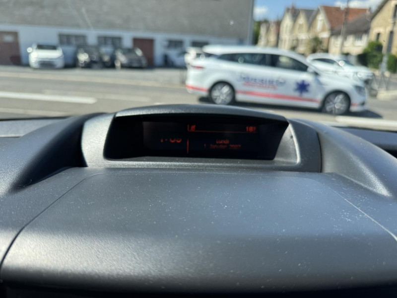 Photo 30 de l'offre de CITROEN BERLINGO 1.6 BLUEHDI - 100  COMBI XTR   ATTELAGE   RADAR AR à 13990€ chez Triplo auto