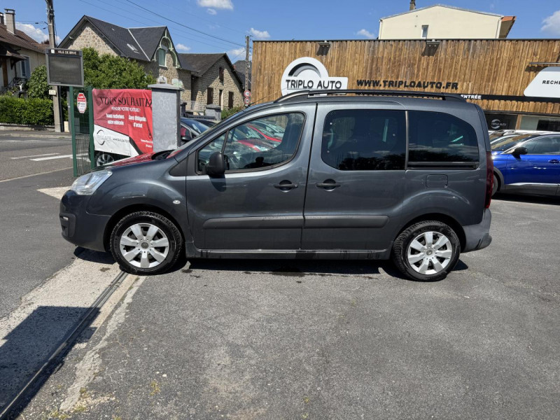 Photo 2 de l'offre de CITROEN BERLINGO 1.6 BLUEHDI - 100  COMBI XTR   ATTELAGE   RADAR AR à 13990€ chez Triplo auto