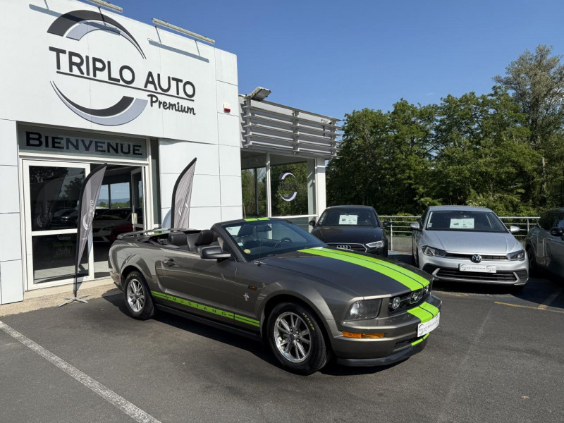 Ford MUSTANG CONVERTIBLE 4.0 V6 - RéGULATEUR DE VITESSE   CLIM ESSENCE MARRON FONCE Occasion à vendre
