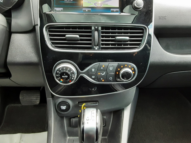 Photo 41 de l'offre de RENAULT CLIO Clio TCe 120 Energy EDC Intens à 12990€ chez Centrale Auto Marché Mussidan
