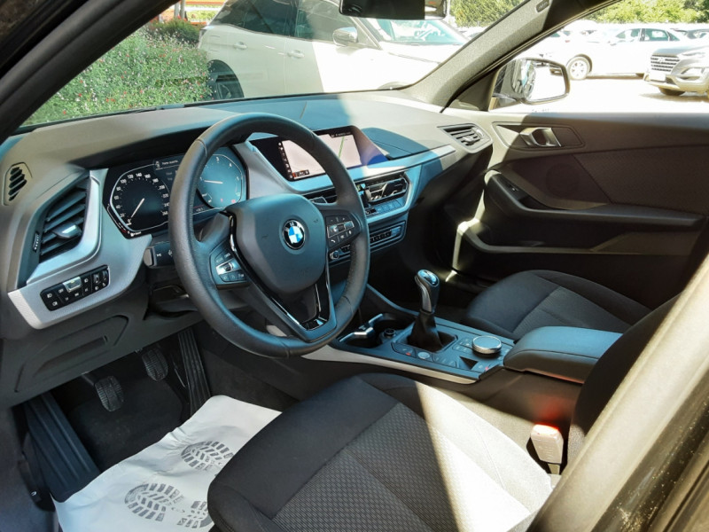 Photo 18 de l'offre de BMW SERIE 1 116d F40 Luxury à 24990€ chez Centrale Auto Marché Mussidan