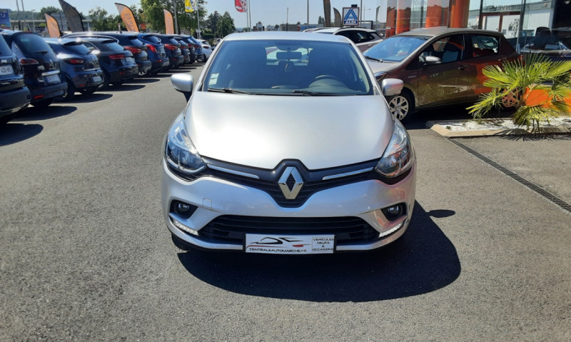 Photo 5 de l'offre de RENAULT CLIO IV dCi 90 E6C EDC Business à 14990€ chez Centrale Auto Marché Mussidan