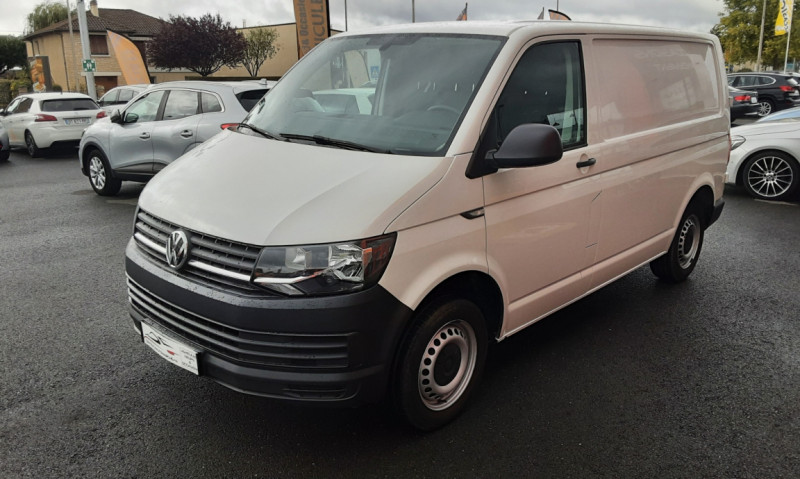 Photo 29 de l'offre de VOLKSWAGEN TRANSPORTER FGN TOLE L1H1 2.0 TDI 102 BUSINESS LINE  à 24990€ chez Centrale Auto Marché Mussidan