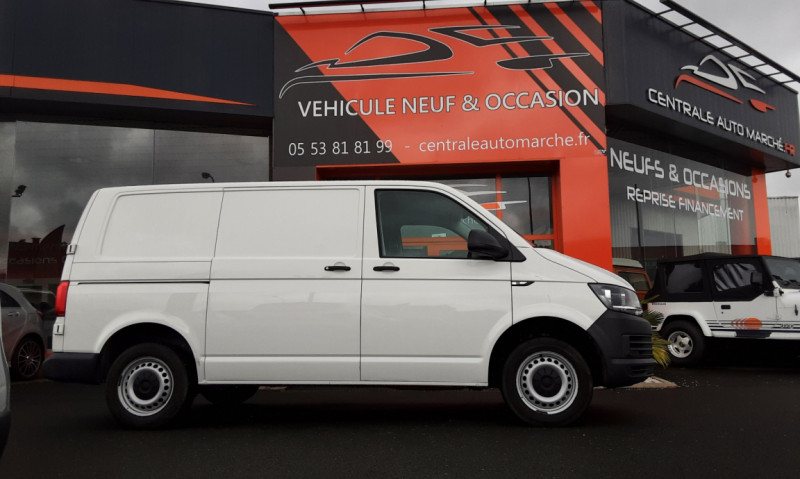 Photo 35 de l'offre de VOLKSWAGEN TRANSPORTER FGN TOLE L1H1 2.0 TDI 102 BUSINESS LINE  à 24990€ chez Centrale Auto Marché Mussidan