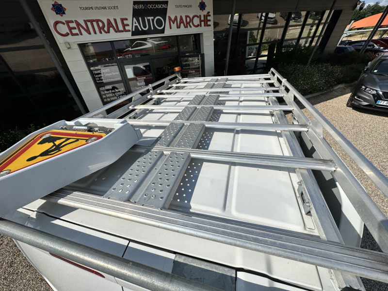Photo 38 de l'offre de CITROEN JUMPY XL BLUEHDI 120 SetS BVM6 BUSINESS à 20990€ chez Centrale Auto Marché Mussidan