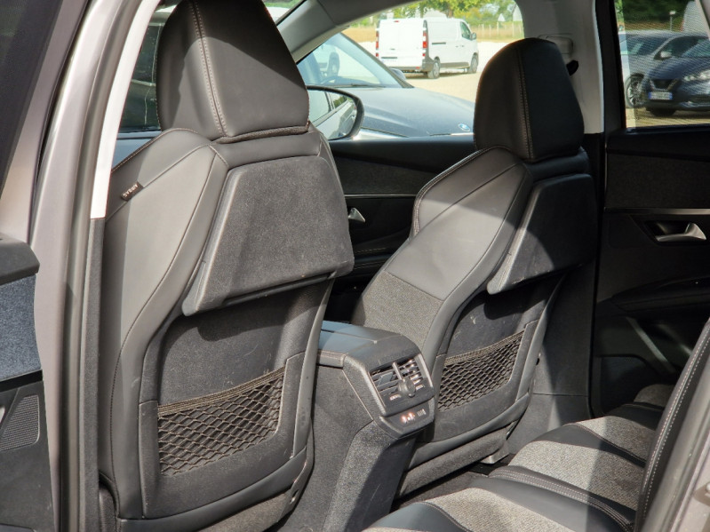 Photo 49 de l'offre de PEUGEOT 5008 1.6 BlueHDi 120ch SetS EAT6 Allure Business à 24490€ chez Centrale Auto Marché Mussidan