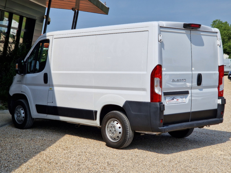 Photo 12 de l'offre de FIAT DUCATO L1H1 2.0 MJT 115 EURO 6 PACK PRO  à 21490€ chez Centrale Auto Marché Mussidan