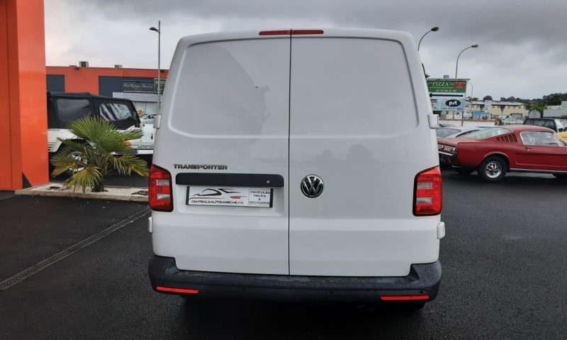 Photo 39 de l'offre de VOLKSWAGEN TRANSPORTER FGN TOLE L1H1 2.0 TDI 102 BUSINESS LINE  à 24990€ chez Centrale Auto Marché Mussidan