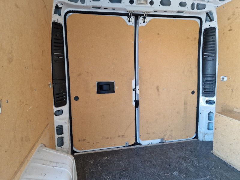 Photo 33 de l'offre de FIAT DUCATO L1H1 2.0 MJT 115 EURO 6 PACK PRO  à 21490€ chez Centrale Auto Marché Mussidan