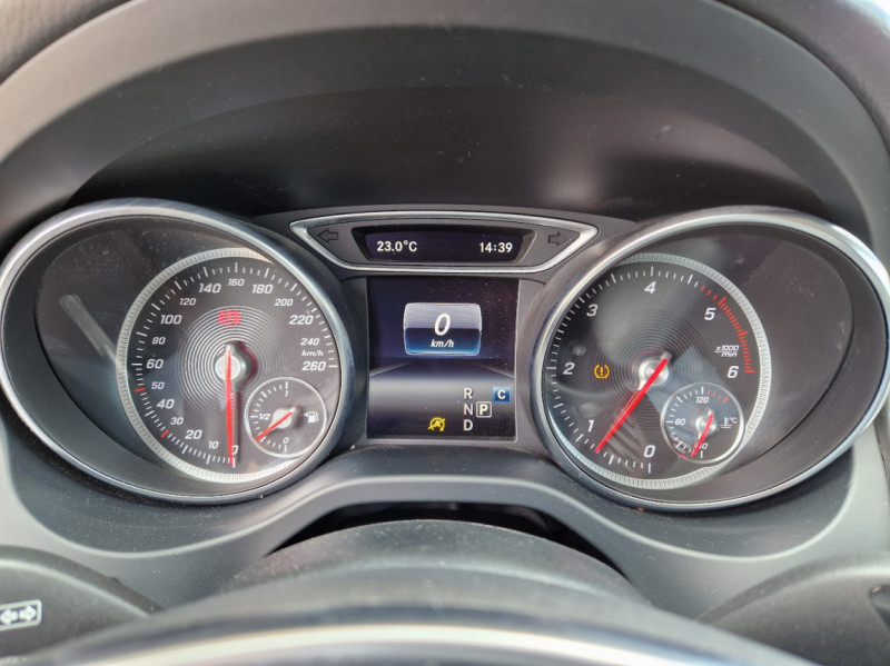 Photo 41 de l'offre de MERCEDES-BENZ CLA Shooting Brake 200 CDI Fascination 7-G DCT A  à 26990€ chez Centrale Auto Marché Mussidan