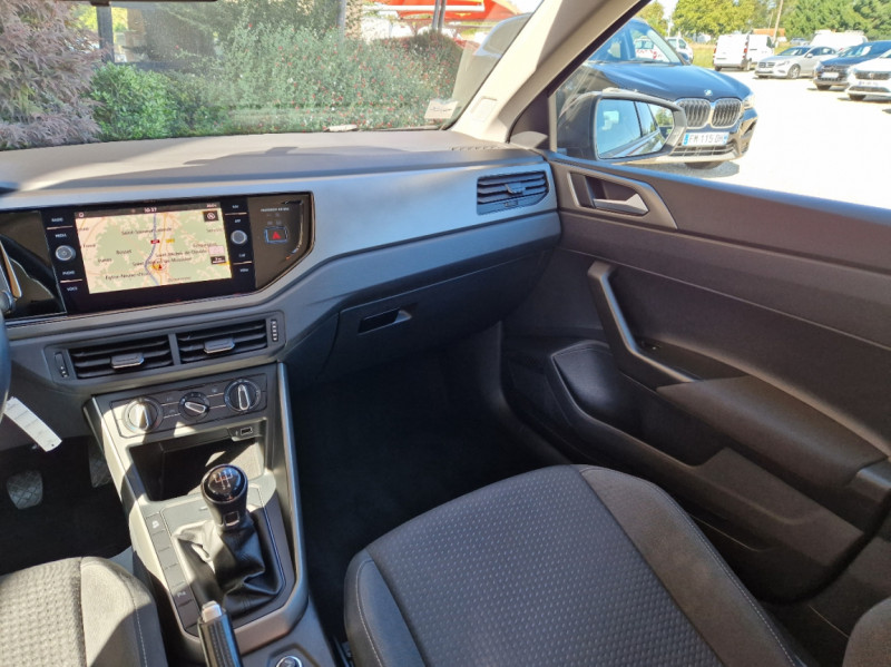 Photo 14 de l'offre de VOLKSWAGEN POLO 1.0 TSI 95 SetS BVM5  à 15990€ chez Centrale Auto Marché Mussidan