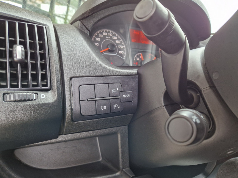 Photo 31 de l'offre de CITROEN JUMPER CAISSE 20M3 BLUEHDi 160 BVM6 CONFORT à 26990€ chez Centrale Auto Marché Mussidan