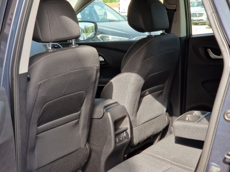 Photo 17 de l'offre de RENAULT KADJAR Blue dCi 115 EDC Business à 17990€ chez Centrale Auto Marché Mussidan