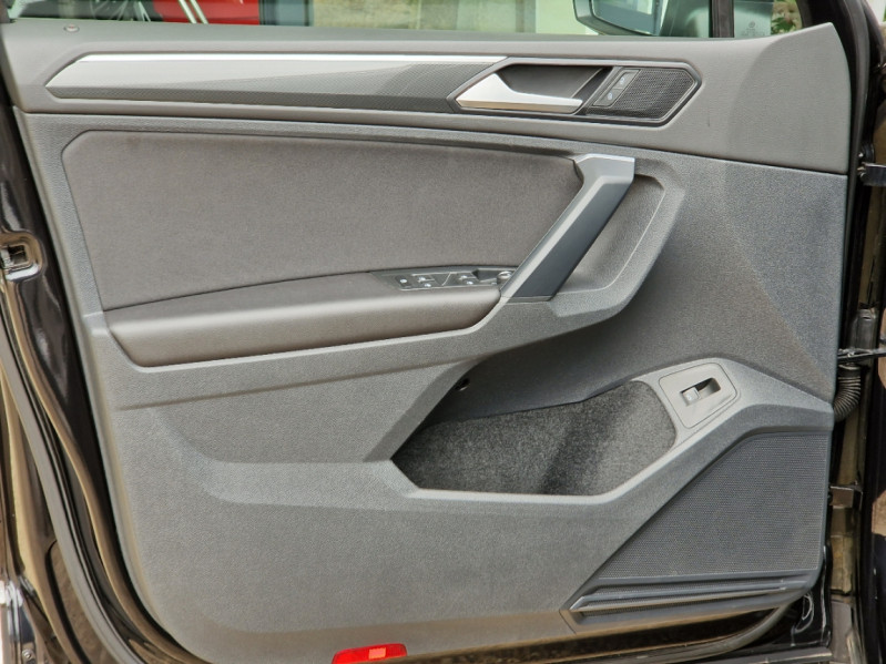 Photo 37 de l'offre de VOLKSWAGEN TIGUAN 2.0 TDI 150 DSG7 MATCH à 29990€ chez Centrale Auto Marché Mussidan