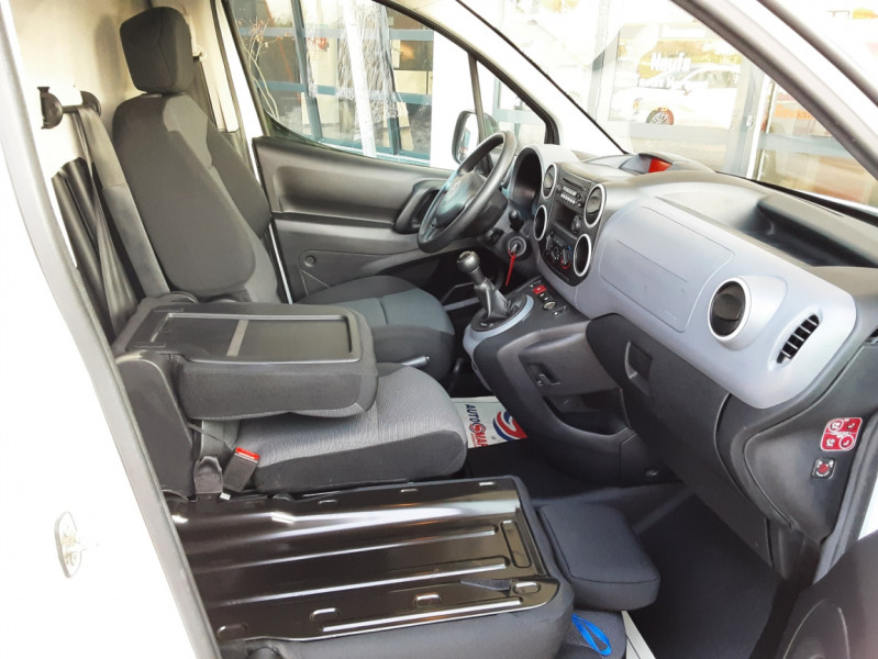 Photo 14 de l'offre de CITROEN BERLINGO M BLUEHDI 100 CLUB à 13990€ chez Centrale Auto Marché Mussidan