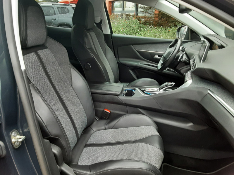 Photo 12 de l'offre de PEUGEOT 3008 BlueHDi 130ch SetS EAT8 Allure Business à 19990€ chez Centrale Auto Marché Mussidan