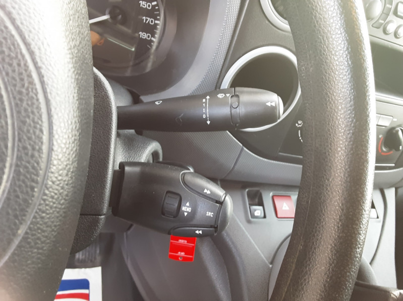 Photo 50 de l'offre de CITROEN BERLINGO M BLUEHDI 100 CLUB à 13990€ chez Centrale Auto Marché Mussidan