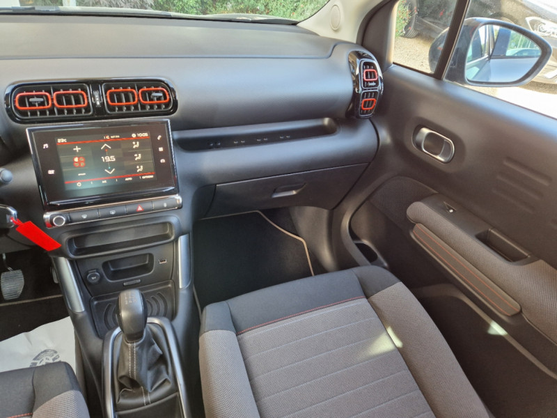 Photo 32 de l'offre de CITROEN C3 AIRCROSS PureTech 82 BVM5 Feel à 13990€ chez Centrale Auto Marché Mussidan