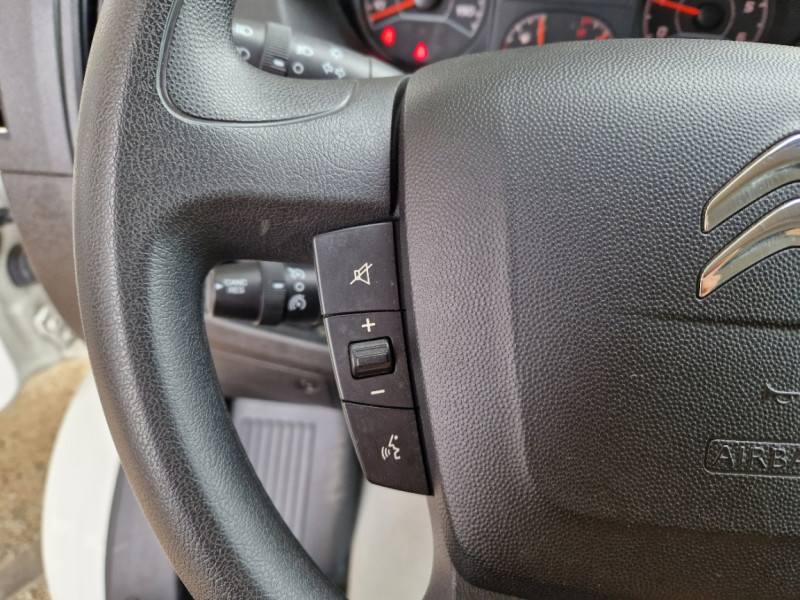 Photo 39 de l'offre de CITROEN JUMPER CAISSE 20M3 BLUEHDi 160 BVM6 CONFORT à 26990€ chez Centrale Auto Marché Mussidan