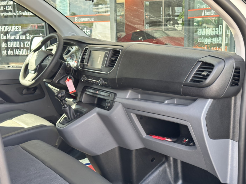 Photo 24 de l'offre de CITROEN JUMPY XL BLUEHDI 120 SetS BVM6 BUSINESS à 20990€ chez Centrale Auto Marché Mussidan