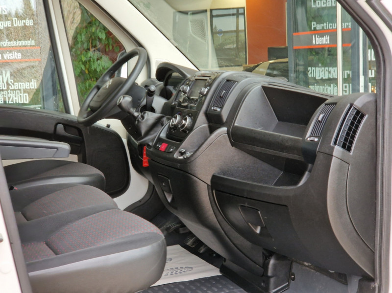 Photo 35 de l'offre de CITROEN JUMPER CAISSE 20M3 BLUEHDi 160 BVM6 CONFORT à 26990€ chez Centrale Auto Marché Mussidan