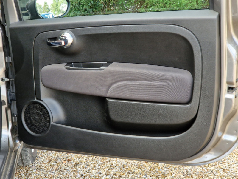 Photo 31 de l'offre de FIAT 500 1.2 69 ch Eco Pack S/S Lounge à 13490€ chez Centrale Auto Marché Mussidan